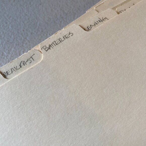 Wooden woven recipe box trinket box dresser tabletop box basket weave - Picture 9 of 10